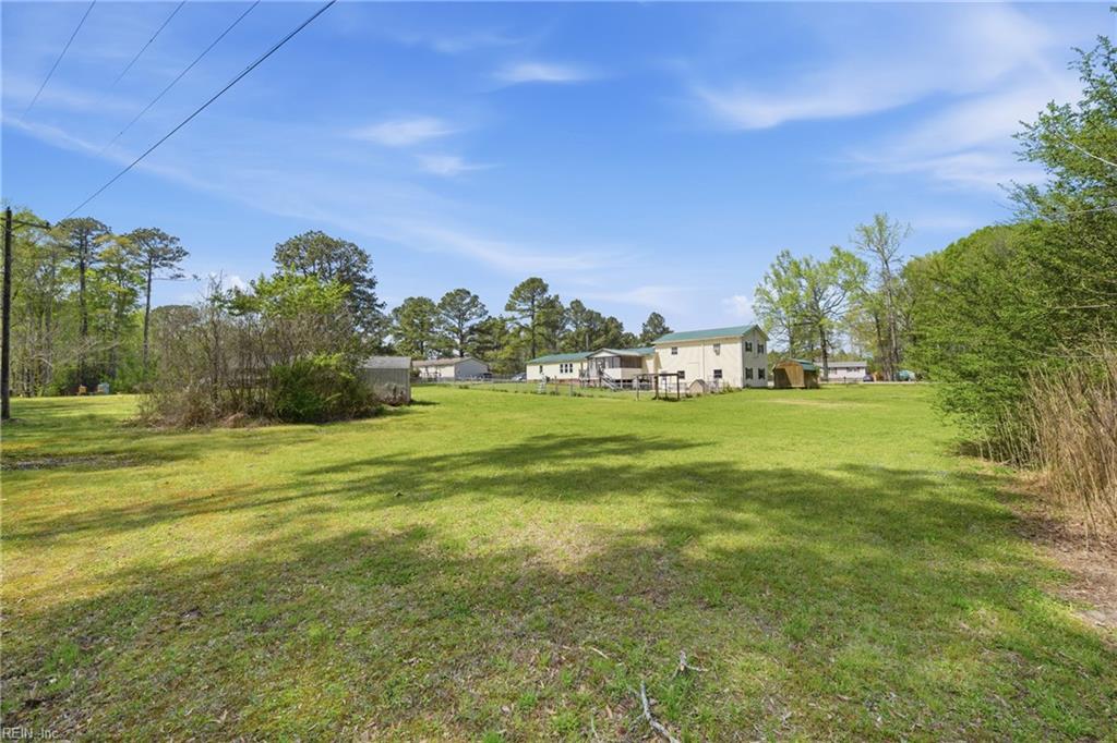 594 Drum Hill Rd Property Photo 6
