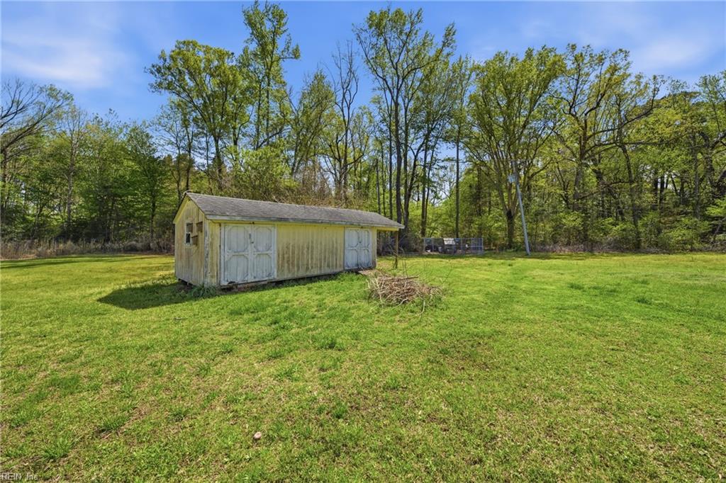 594 Drum Hill Rd Property Photo 7
