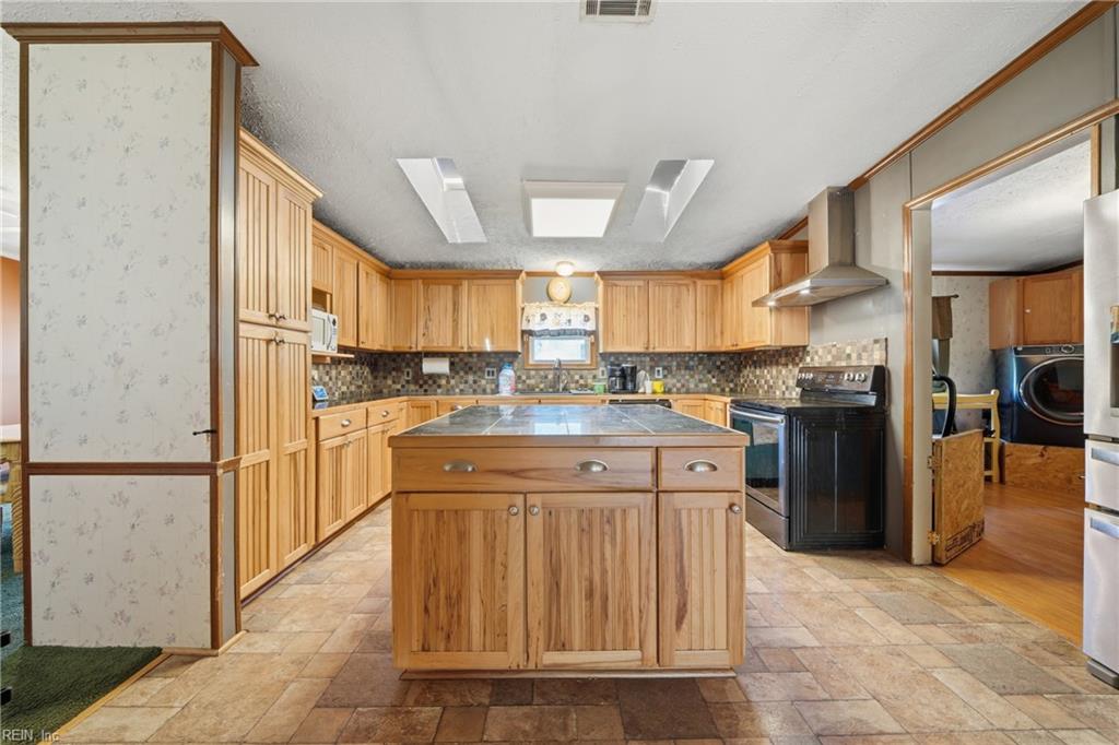 594 Drum Hill Rd Property Photo 16