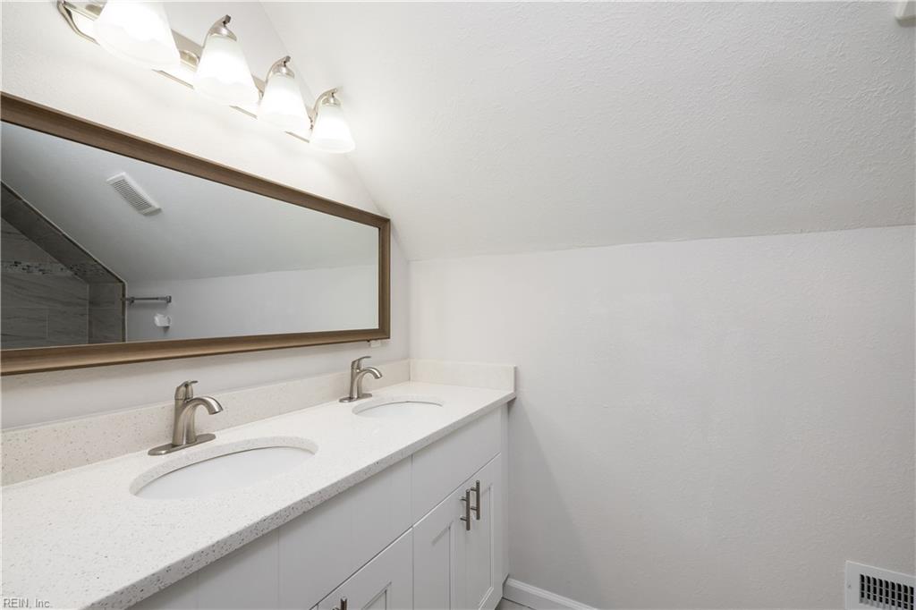 7534 Yorktown Dr Property Photo 42