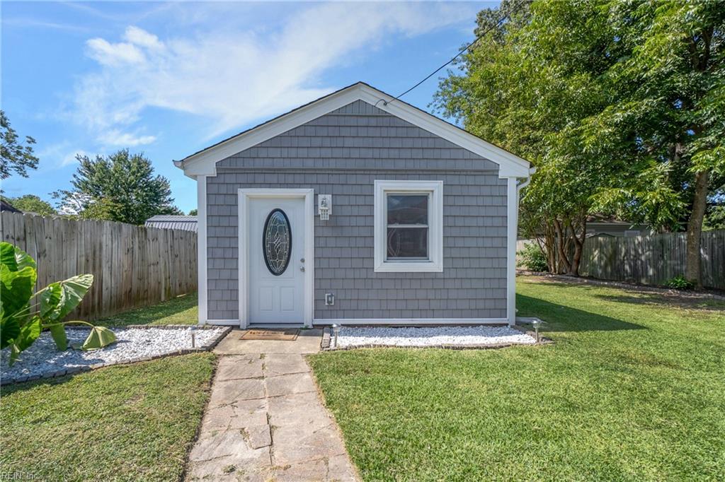 1415 Willow Ave Property Photo 2