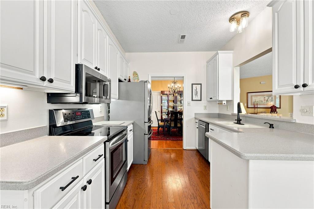 941 Royal Cove Way Property Photo 17