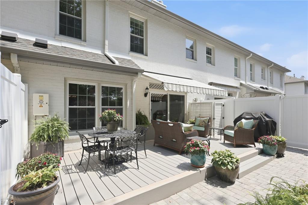 941 Royal Cove Way Property Photo 33