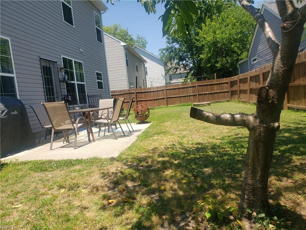 328 Cherry St Property Photo 5
