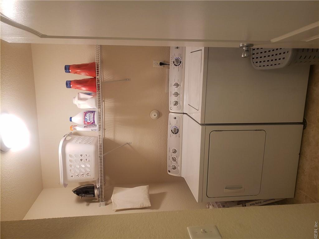 328 Cherry St Property Photo 15