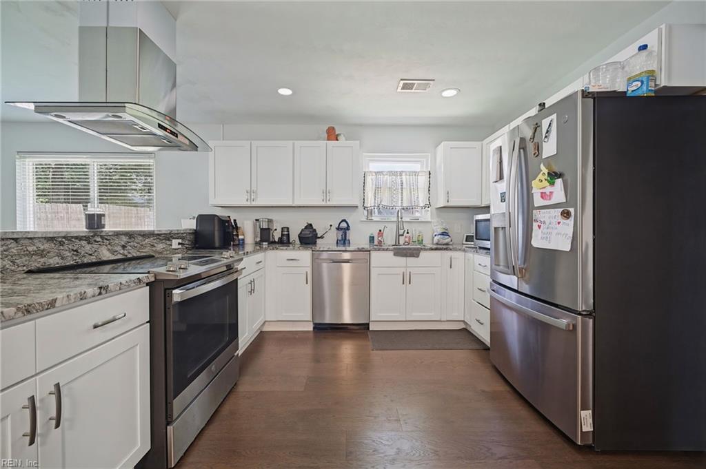 3832 Old Farm Rd Property Photo 11