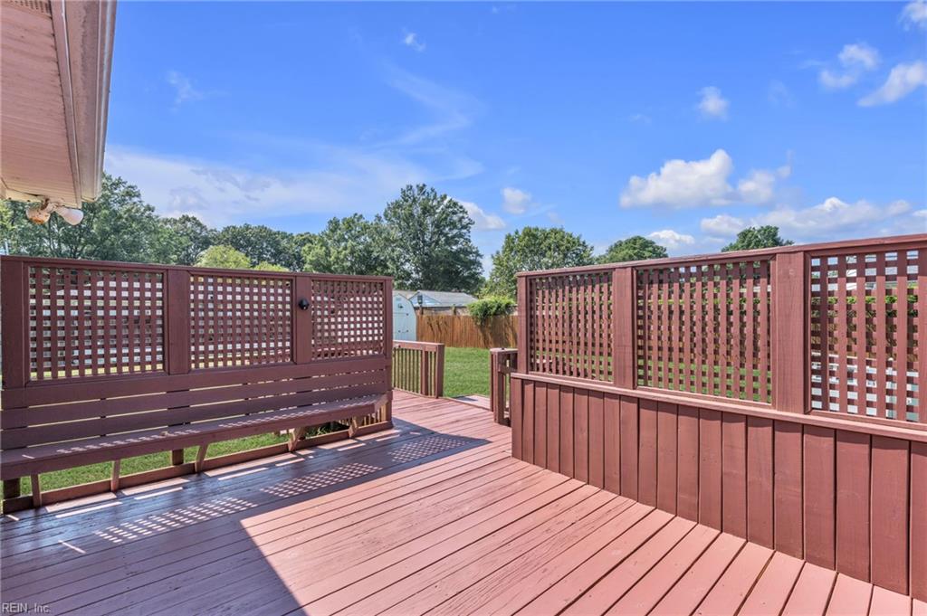 4633 Miles Standish Rd Property Photo 8