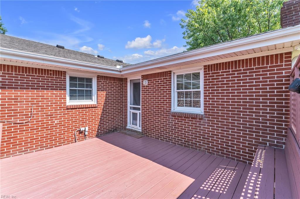 4633 Miles Standish Rd Property Photo 10