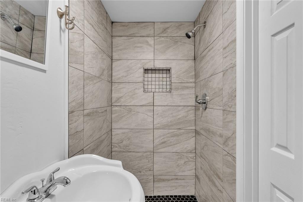 4633 Miles Standish Rd Property Photo 31