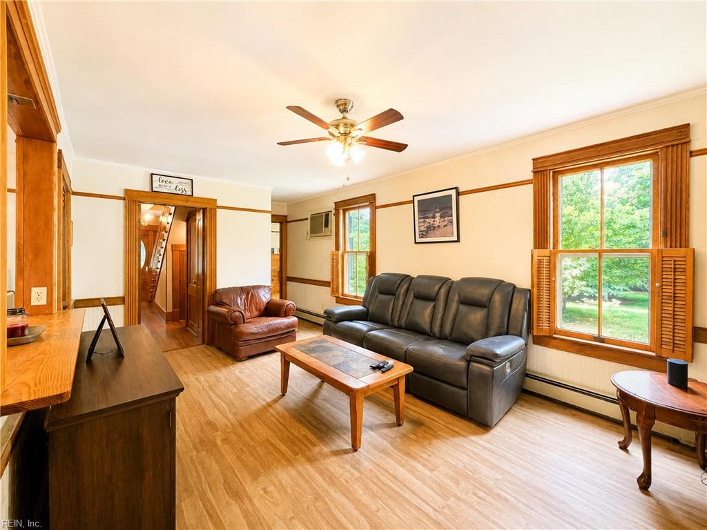 228 Church St Property Photo 15