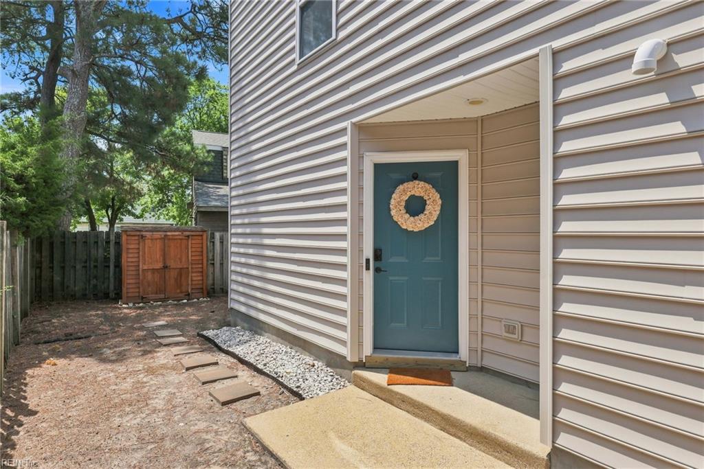 3781 Surry Rd Property Photo 9