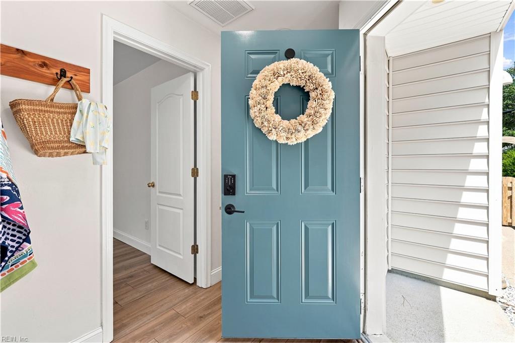 3781 Surry Rd Property Photo 10