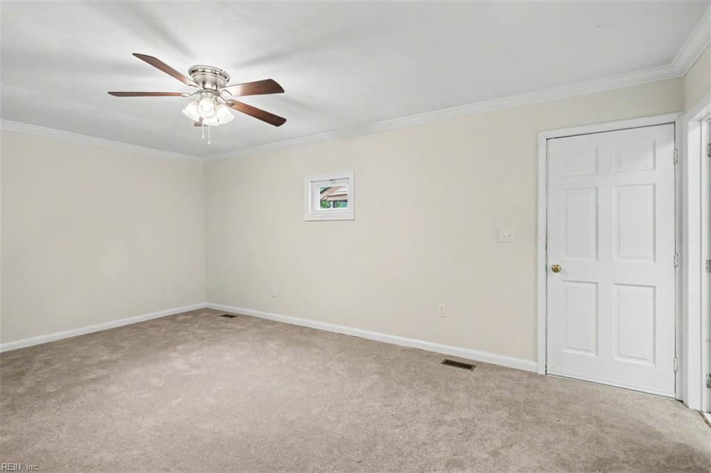 1425 Shadywood Rd Property Photo 17