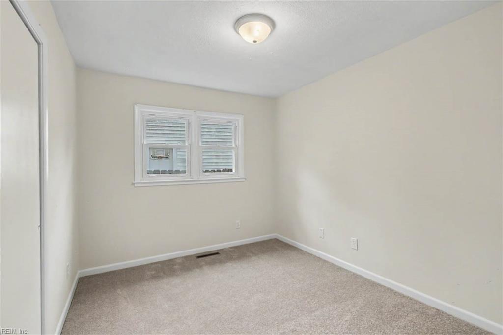 1425 Shadywood Rd Property Photo 28