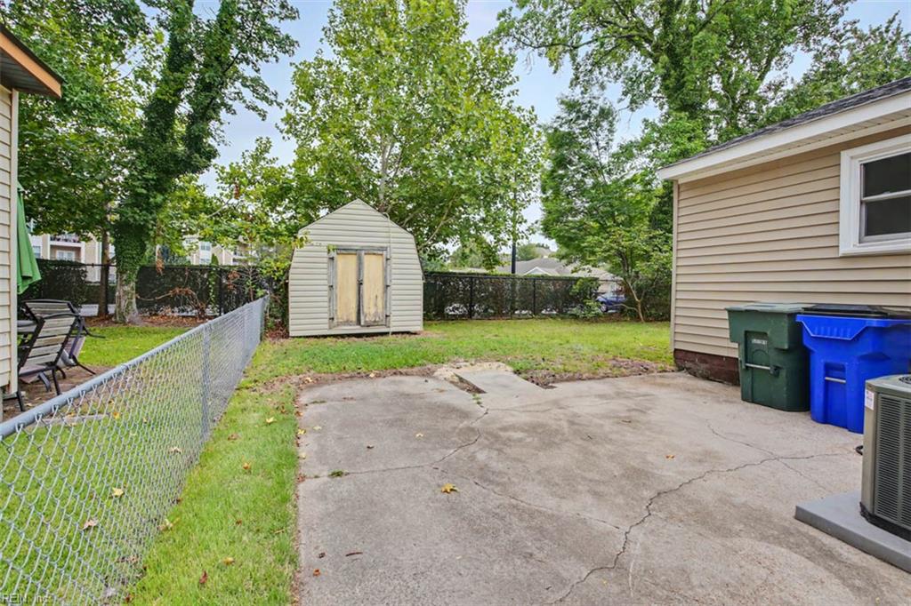 1425 Shadywood Rd Property Photo 29