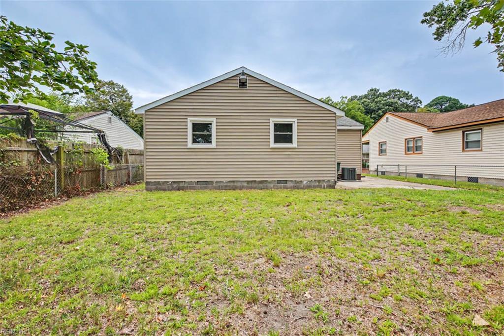 1425 Shadywood Rd Property Photo 31