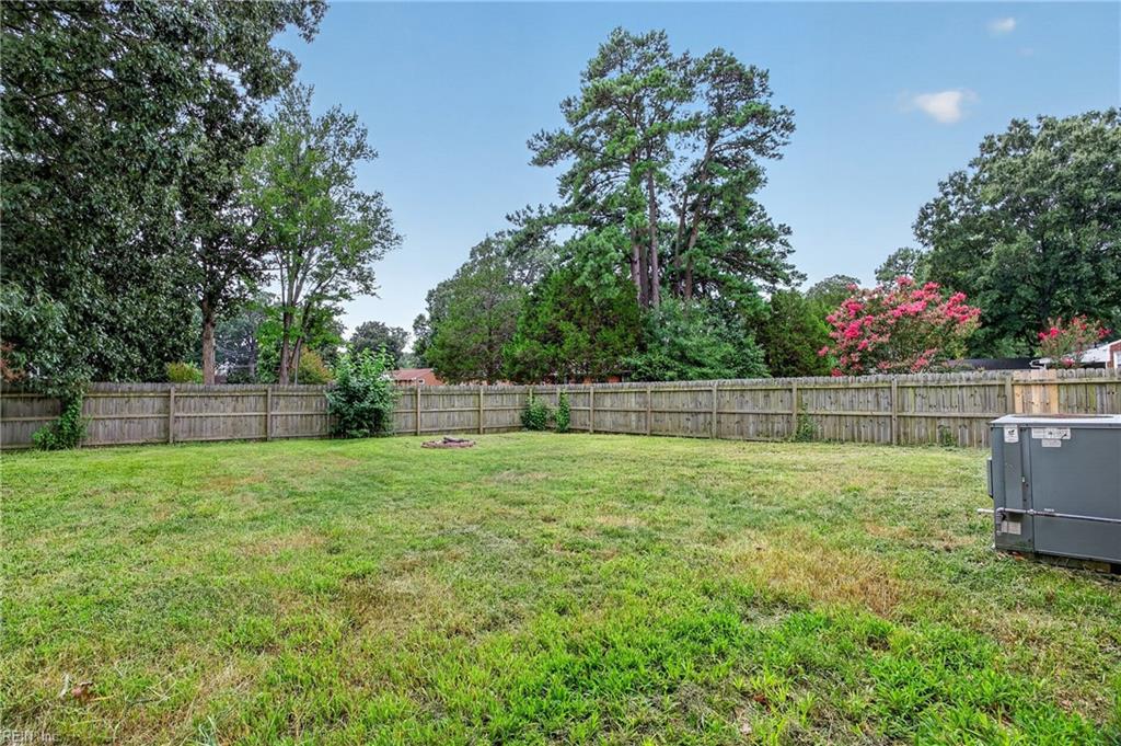 130 Albany Dr Property Photo 35