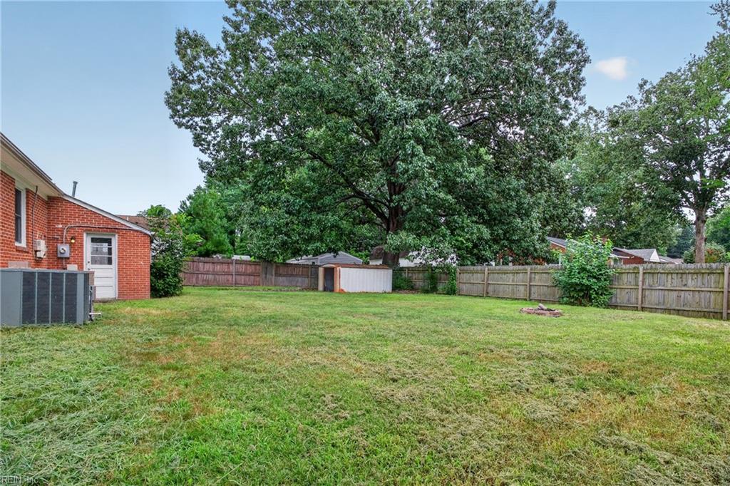 130 Albany Dr Property Photo 37