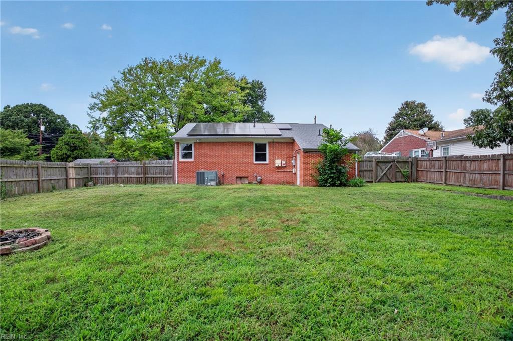 130 Albany Dr Property Photo 39