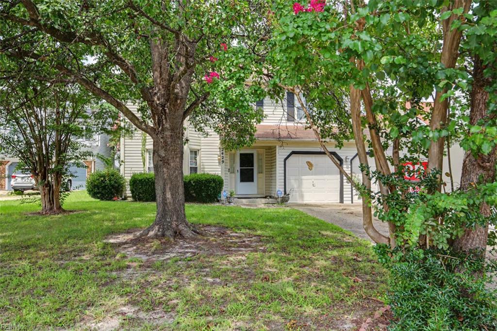 2429 Creekmore Ct Property Photo 2