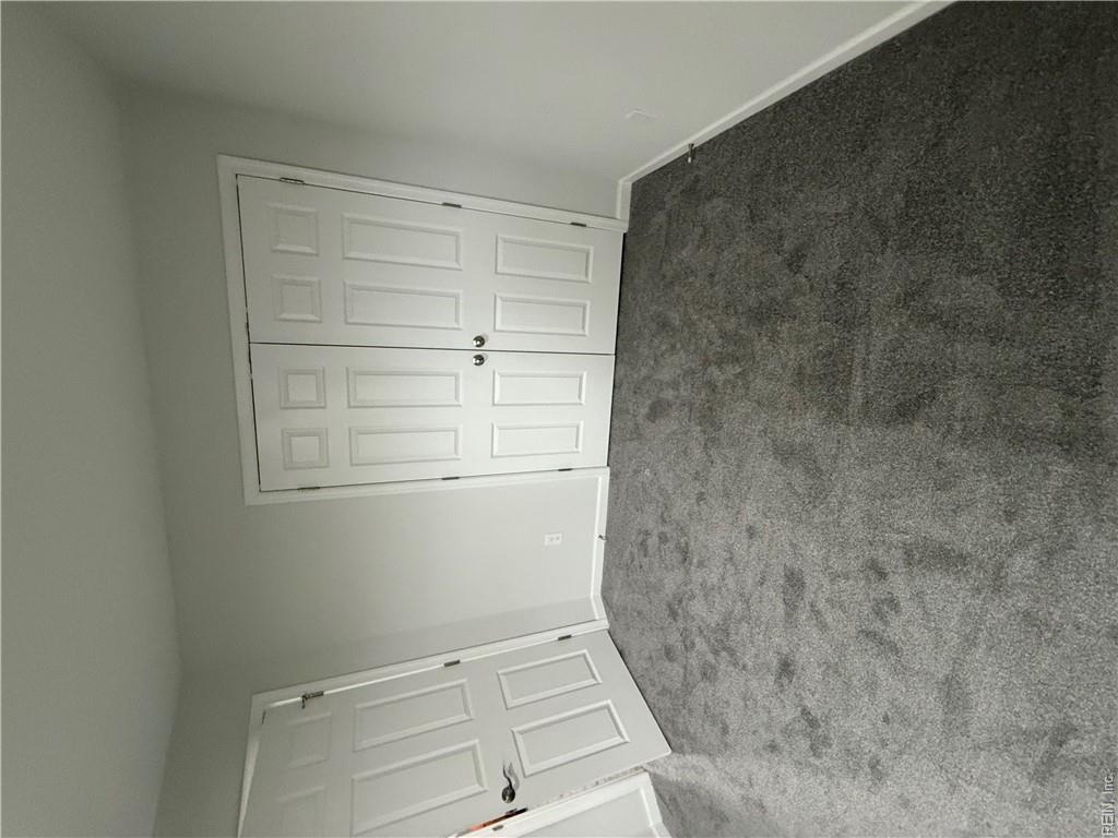 836 32nd St Property Photo 21