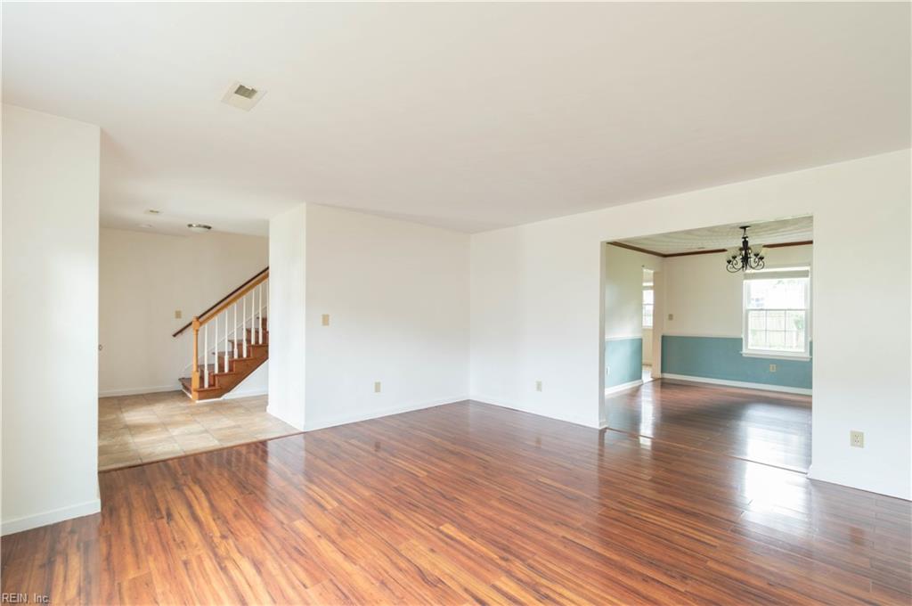 1020 Taylor Rd Property Photo 6