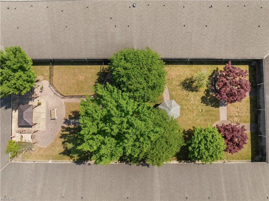 8679 Pocahontas Trl Property Photo 7