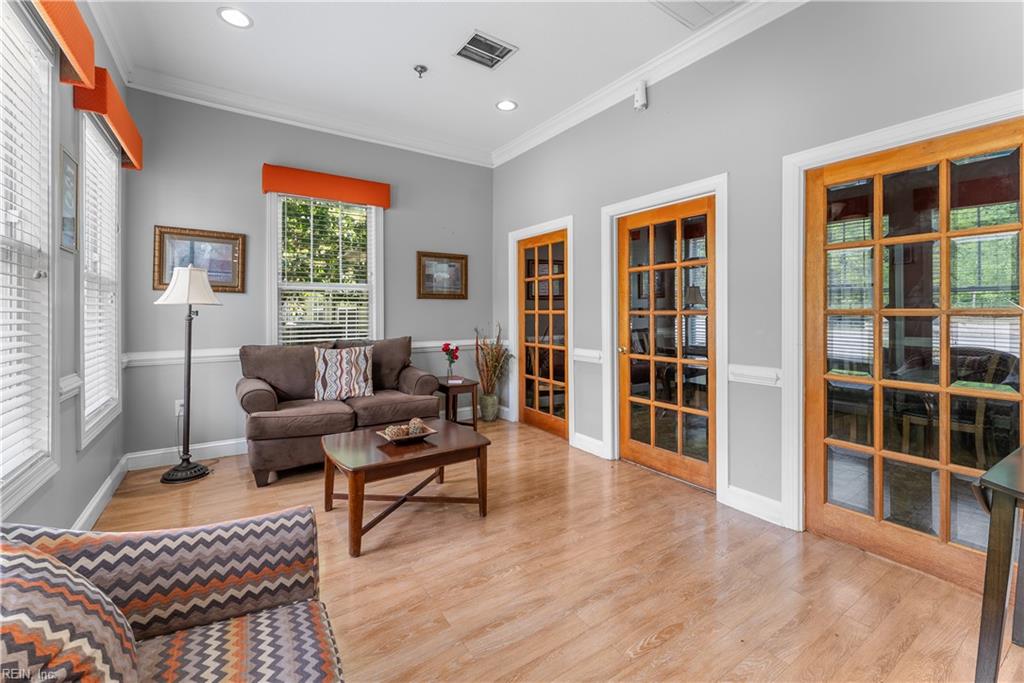 8679 Pocahontas Trl Property Photo 14