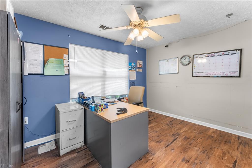 8679 Pocahontas Trl Property Photo 24