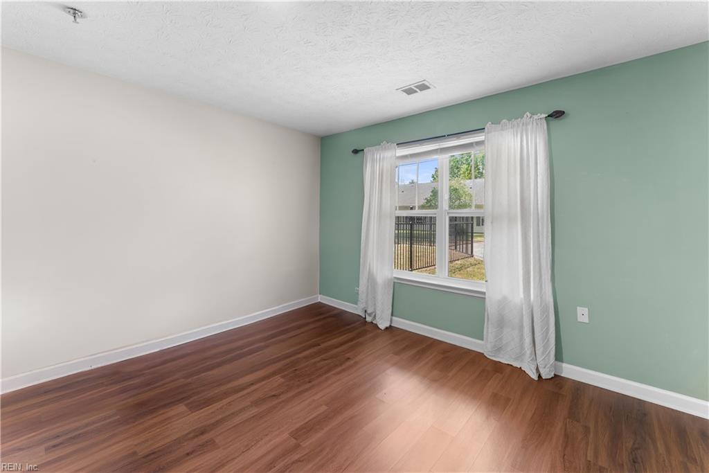 8679 Pocahontas Trl Property Photo 28