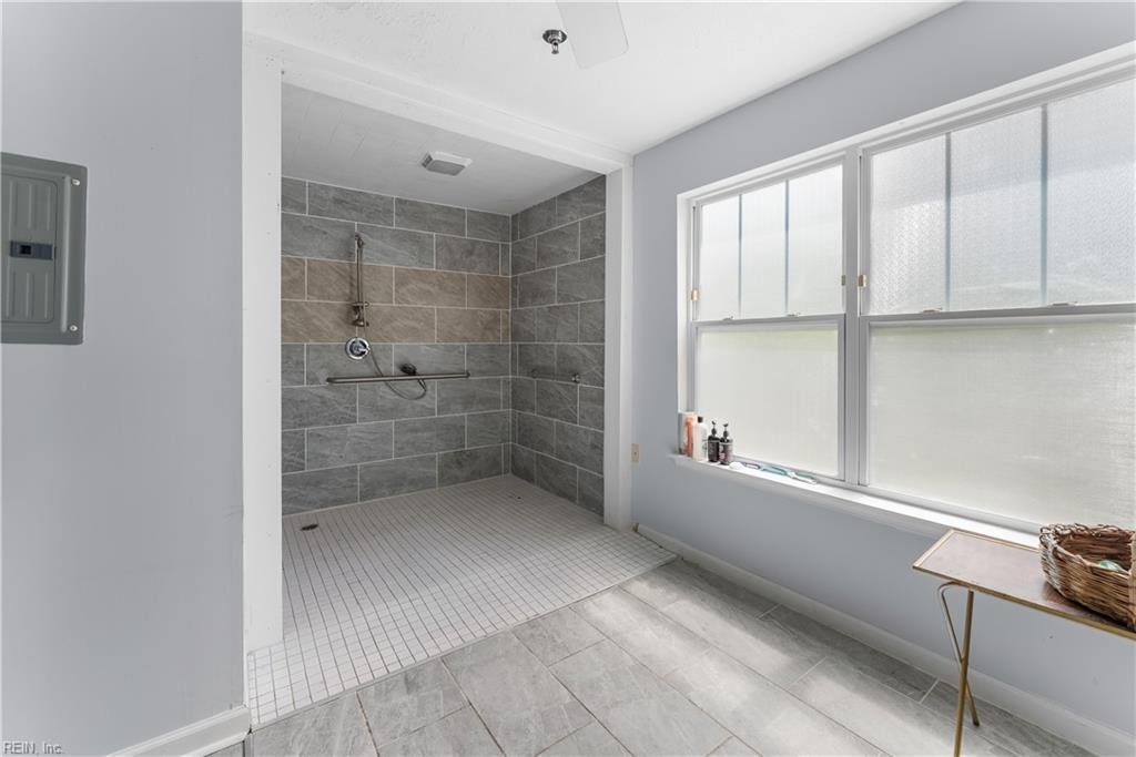 8679 Pocahontas Trl Property Photo 34