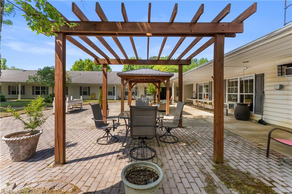 8679 Pocahontas Trl Property Photo 40