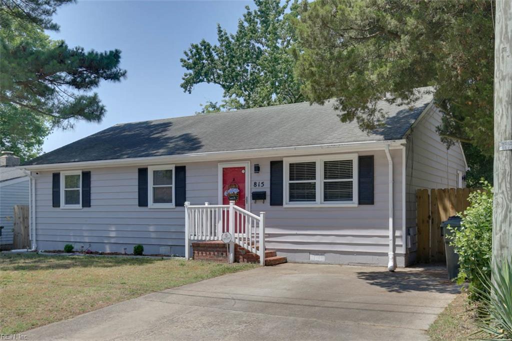815 Pine Harbor Dr Property Photo 1