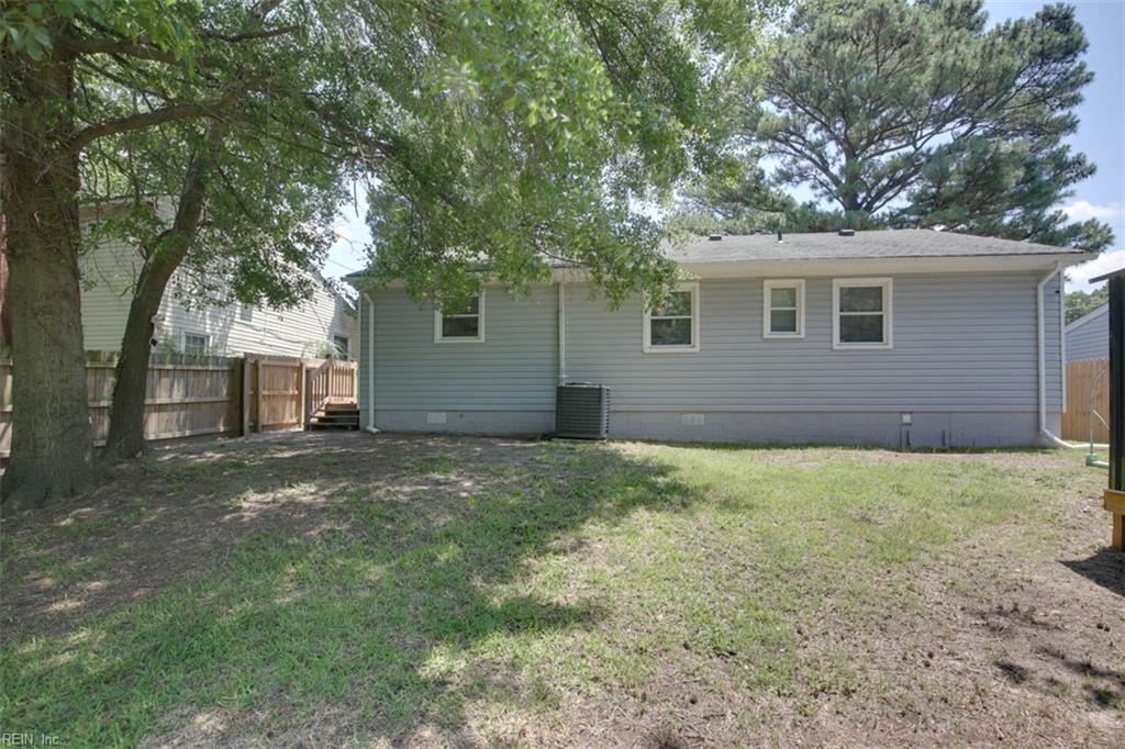 815 Pine Harbor Dr Property Photo 29