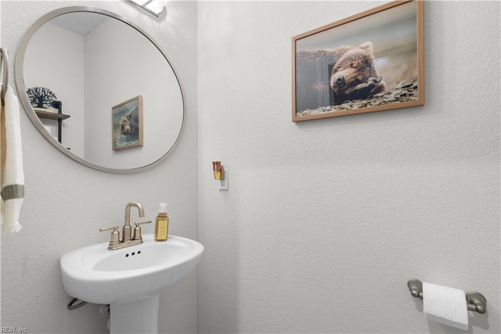 3032 Kingsfield Dr Property Photo 34