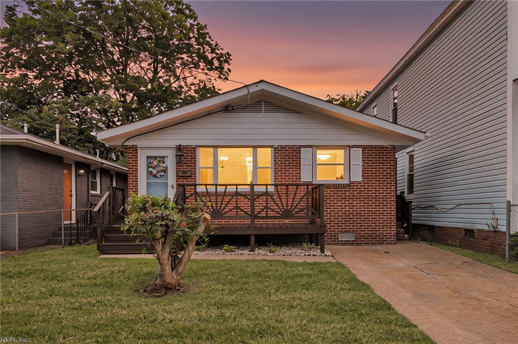 838 24 St Property Photo 1