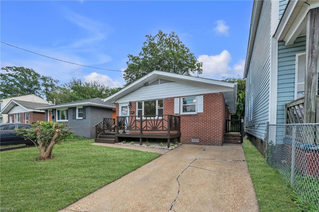838 24 St Property Photo 12