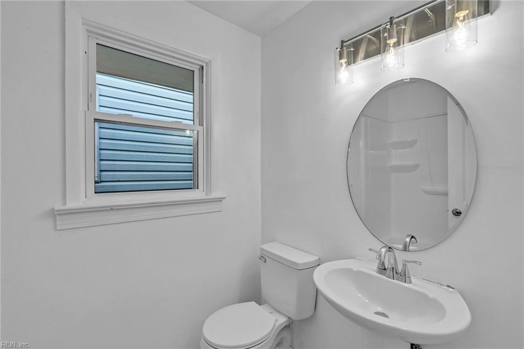 838 24 St Property Photo 15