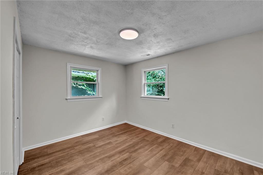 838 24 St Property Photo 20