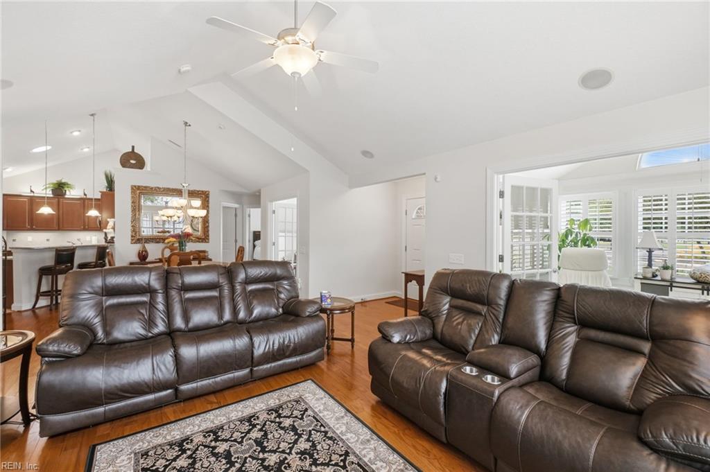 3135 Pristine Vw Property Photo 10