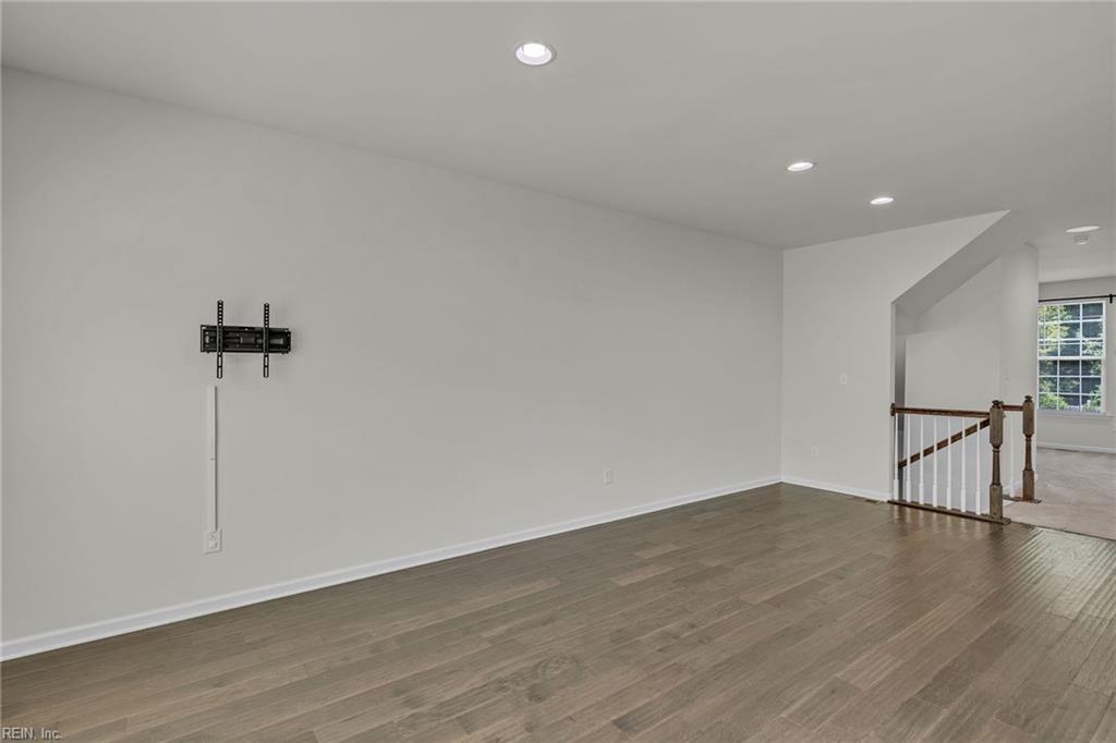315 W Constance Rd Property Photo 13