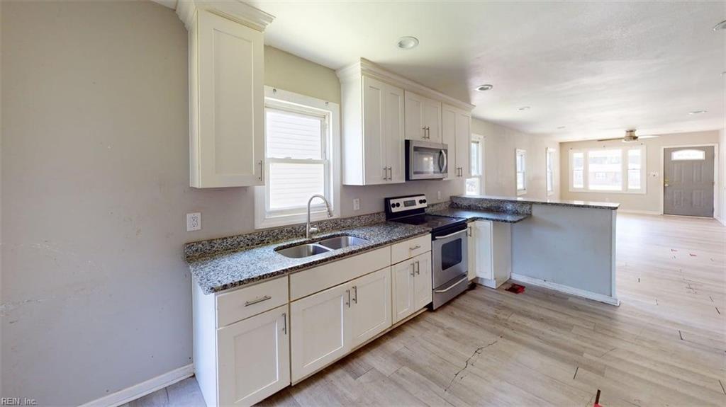 2404 E Washington St Property Photo 36