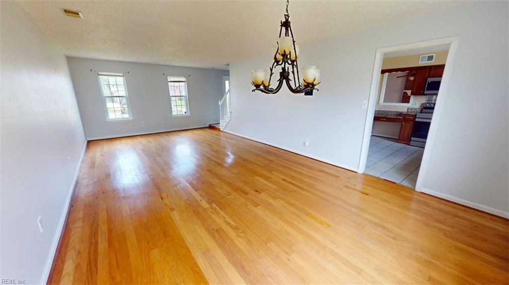 4025 Bakerfield Rd Property Photo 8