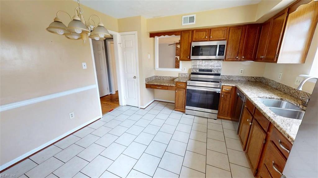 4025 Bakerfield Rd Property Photo 10