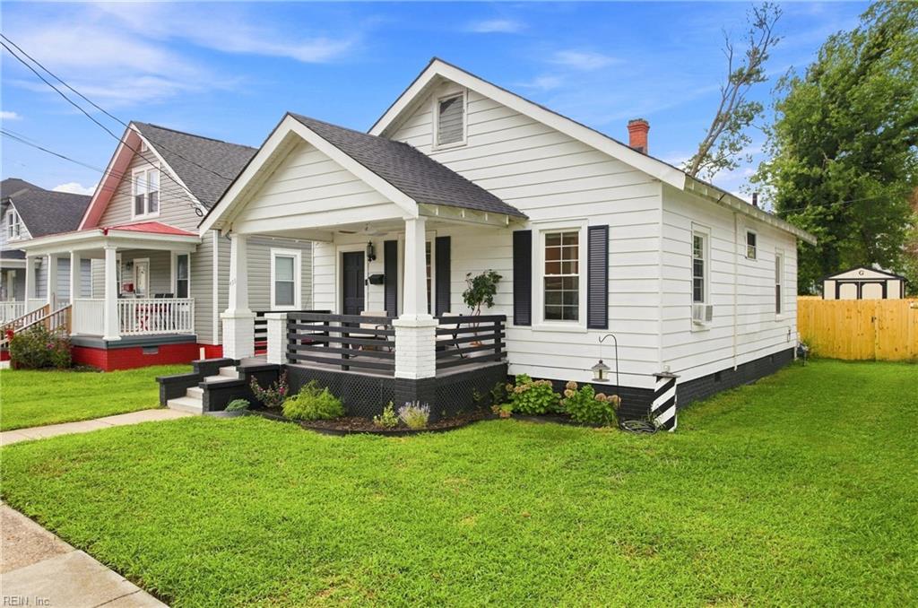 433 Lee St Property Photo 4