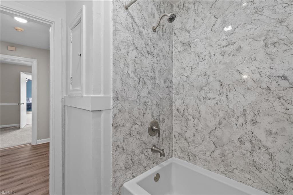 1814 Canterbury Rd Property Photo 15