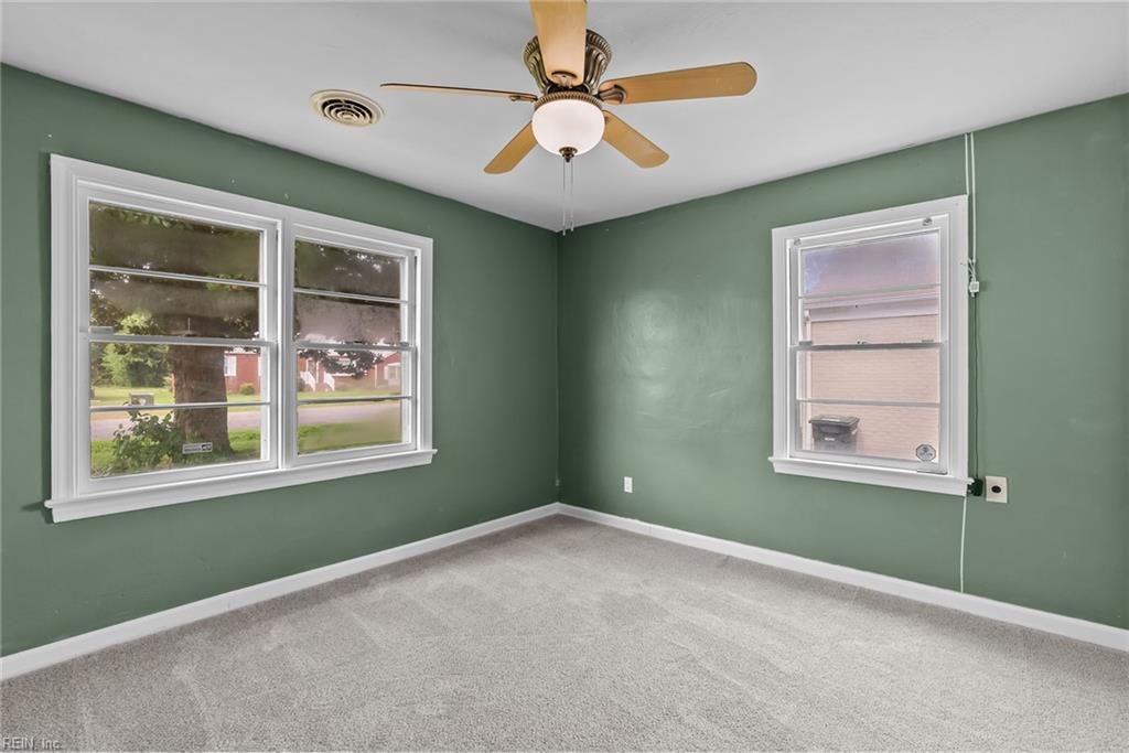 1814 Canterbury Rd Property Photo 16