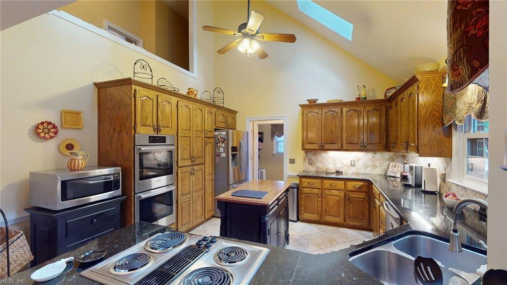 816 Forest Lakes Cir Property Photo 15