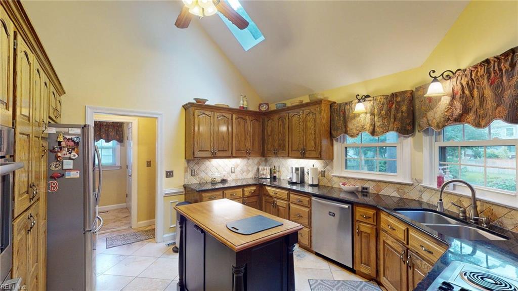 816 Forest Lakes Cir Property Photo 16