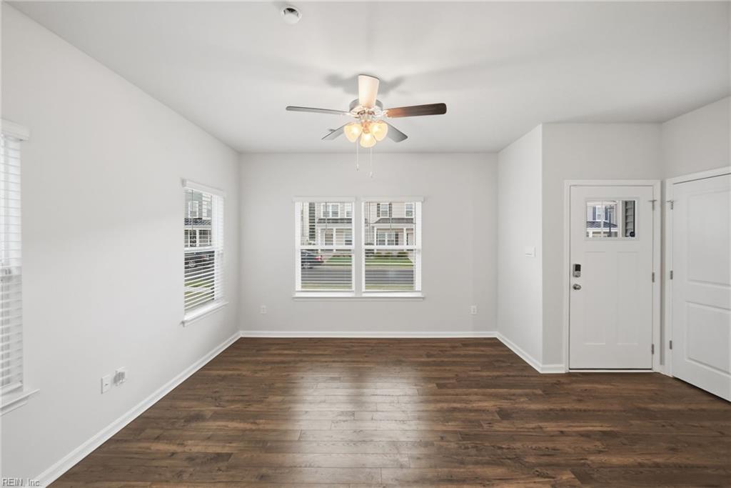 1539 Stanford Ln Property Photo 7